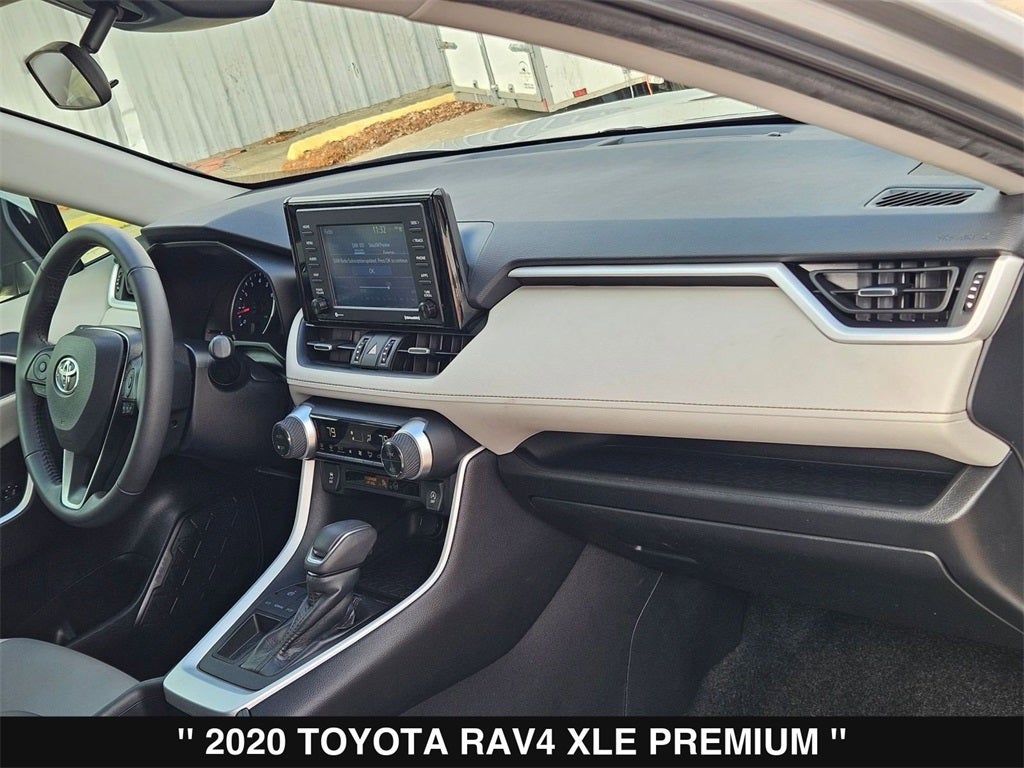 2020 Toyota RAV4 XLE Premium