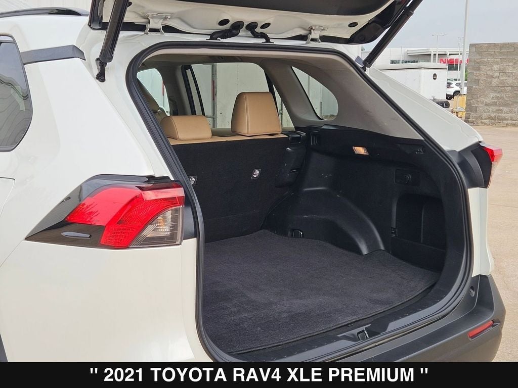 2021 Toyota RAV4 XLE Premium