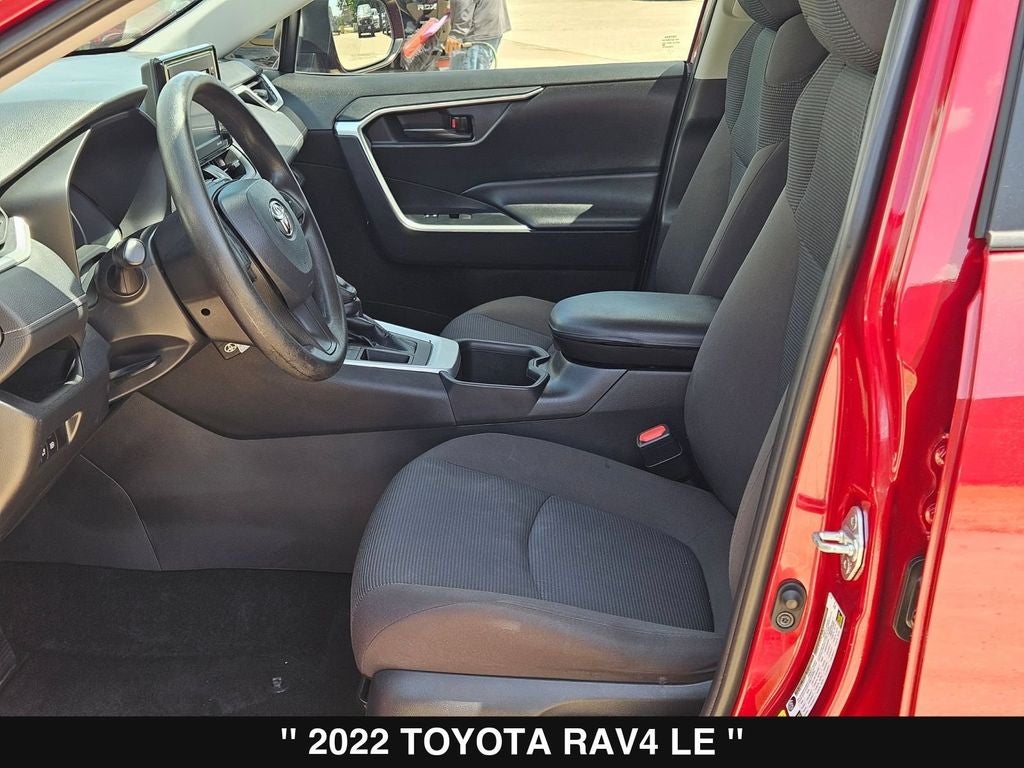 2022 Toyota RAV4 LE
