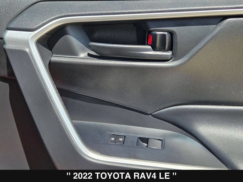 2022 Toyota RAV4 LE