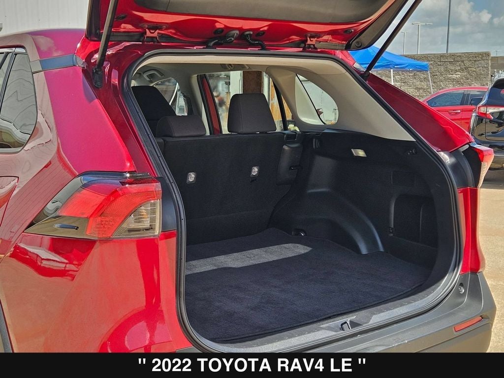 2022 Toyota RAV4 LE