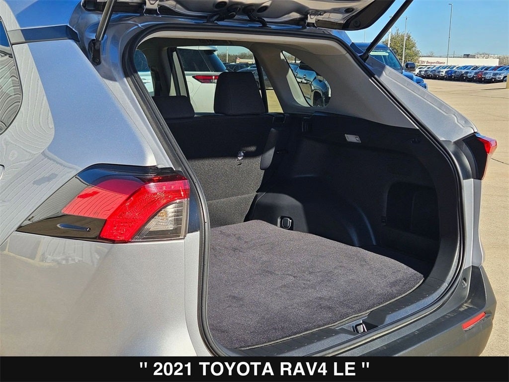 2021 Toyota RAV4 LE