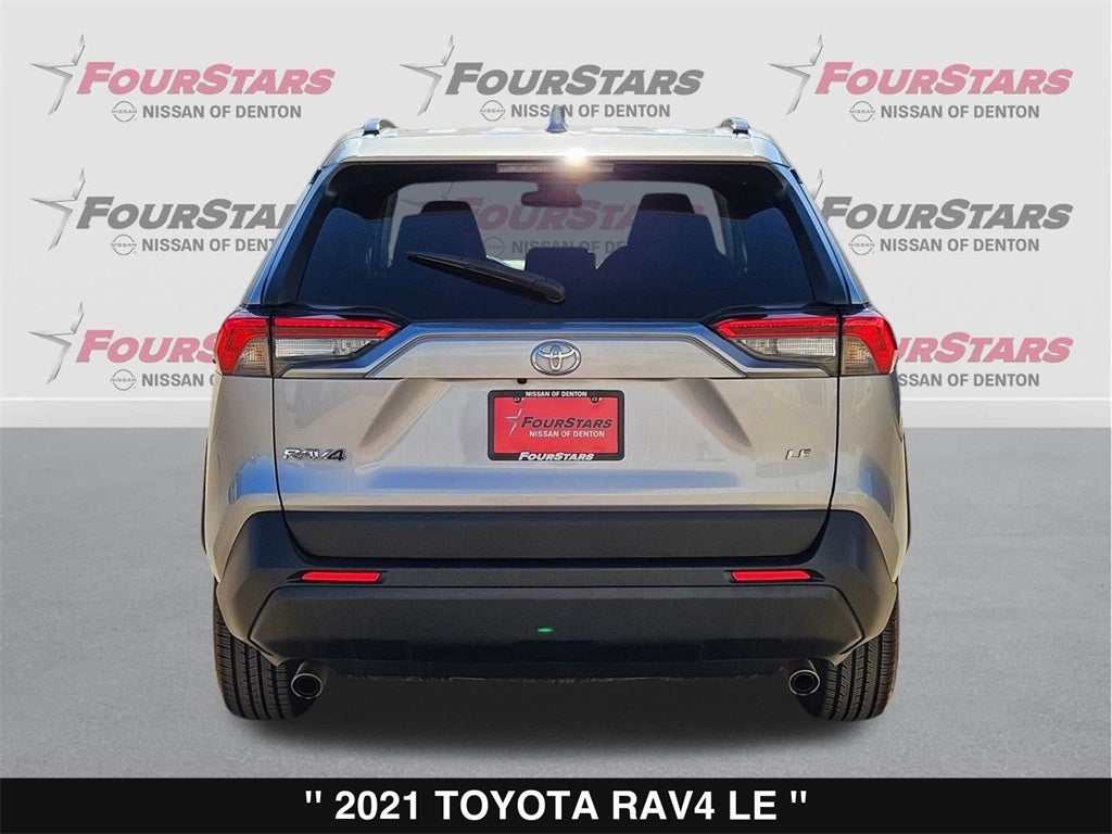 2021 Toyota RAV4 LE