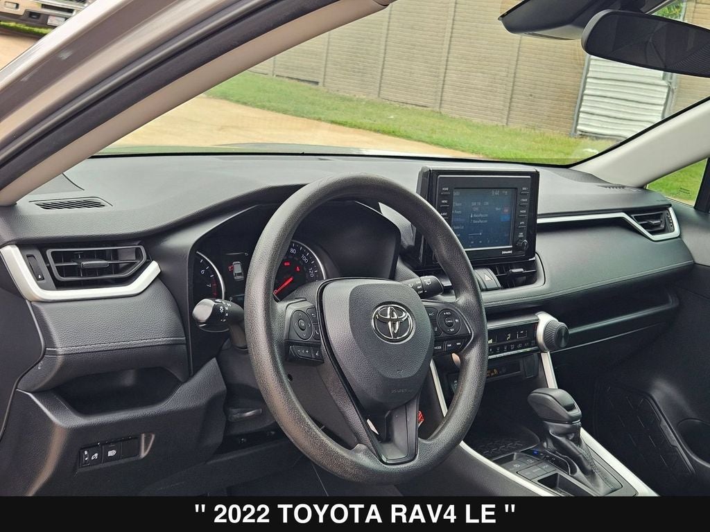 2022 Toyota RAV4 LE