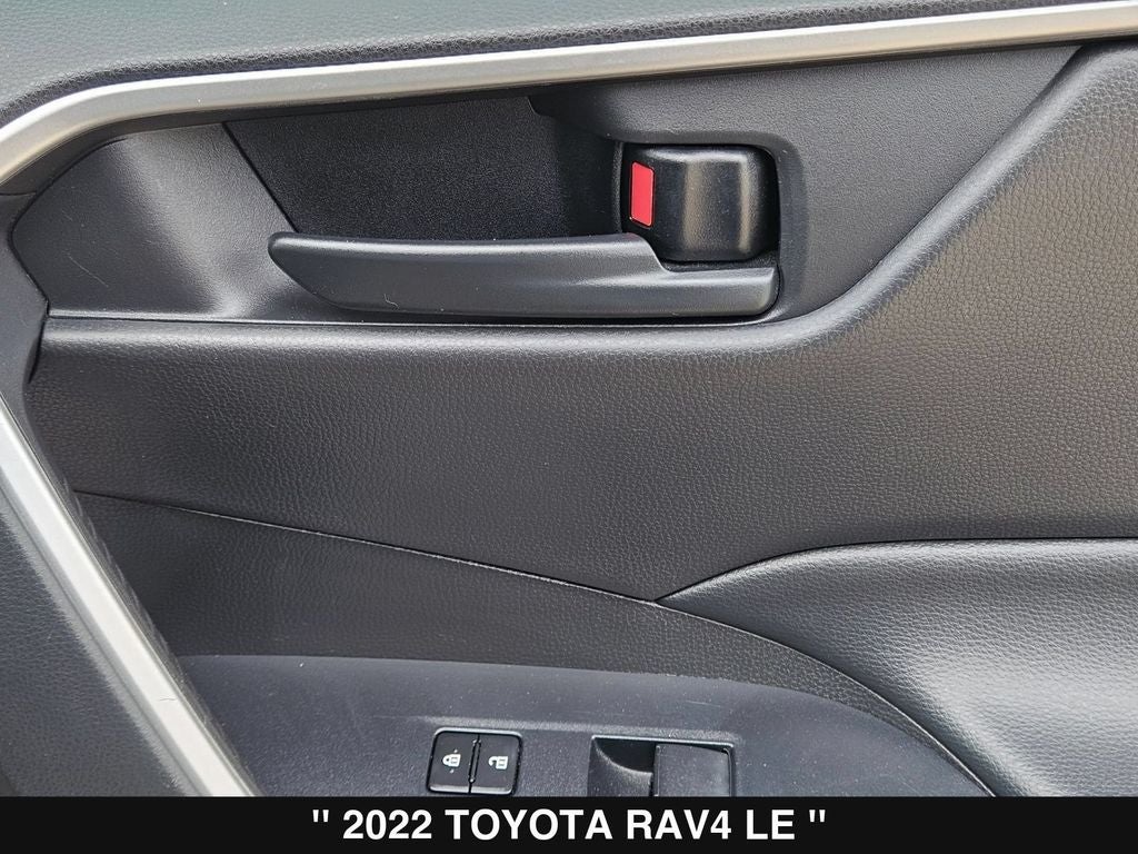 2022 Toyota RAV4 LE