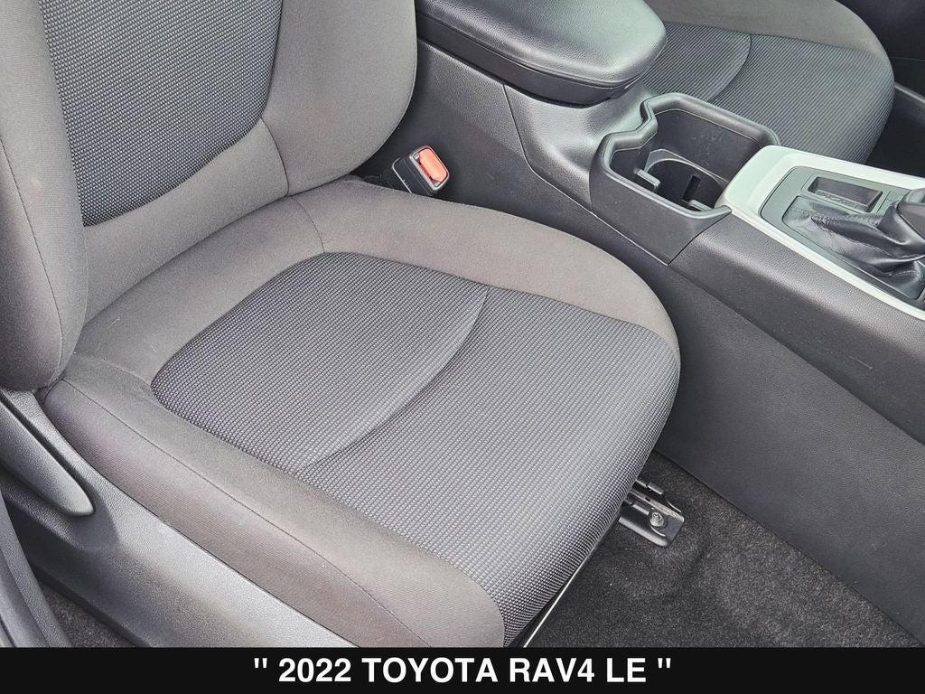 2022 Toyota RAV4 LE
