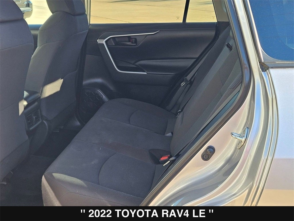 2022 Toyota RAV4 LE