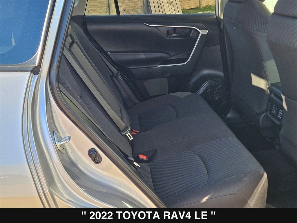 2022 Toyota RAV4 LE