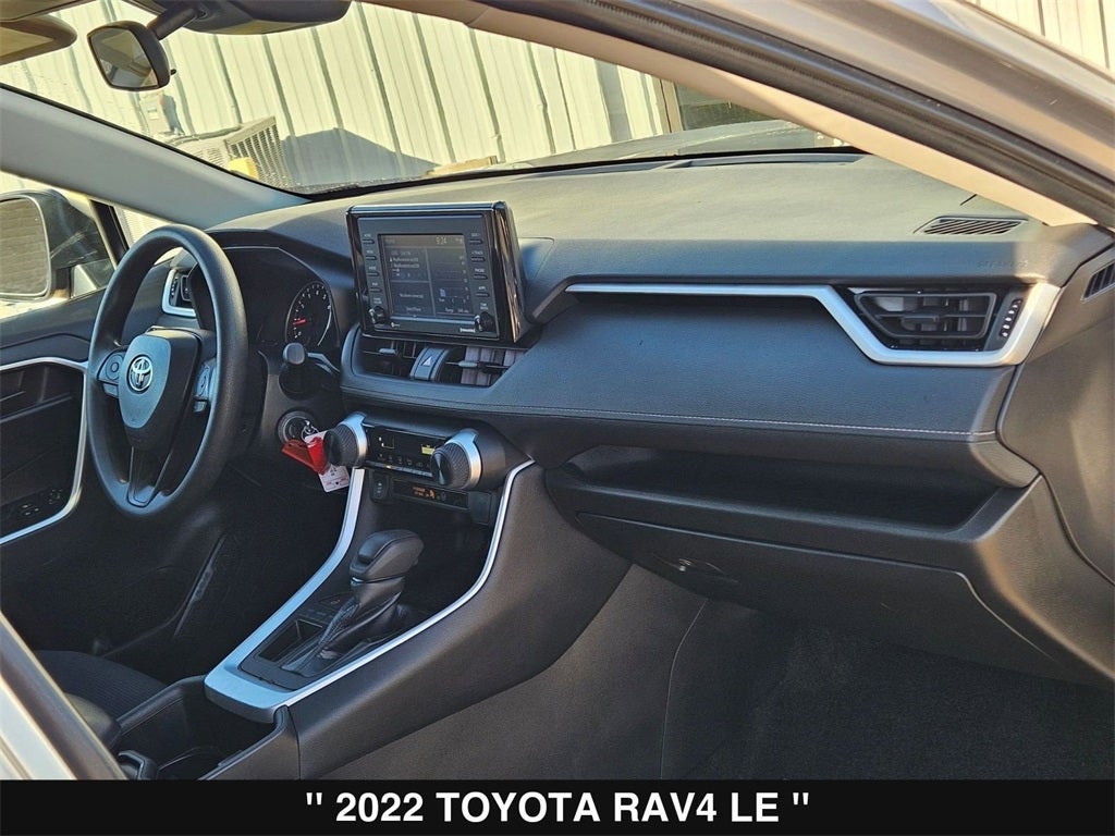 2022 Toyota RAV4 LE