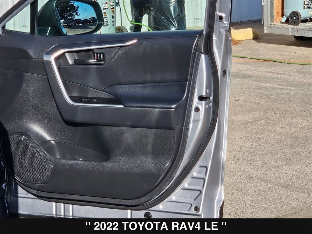 2022 Toyota RAV4 LE