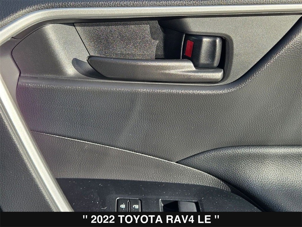 2022 Toyota RAV4 LE