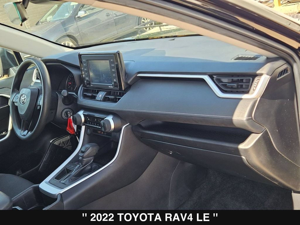 2022 Toyota RAV4 LE