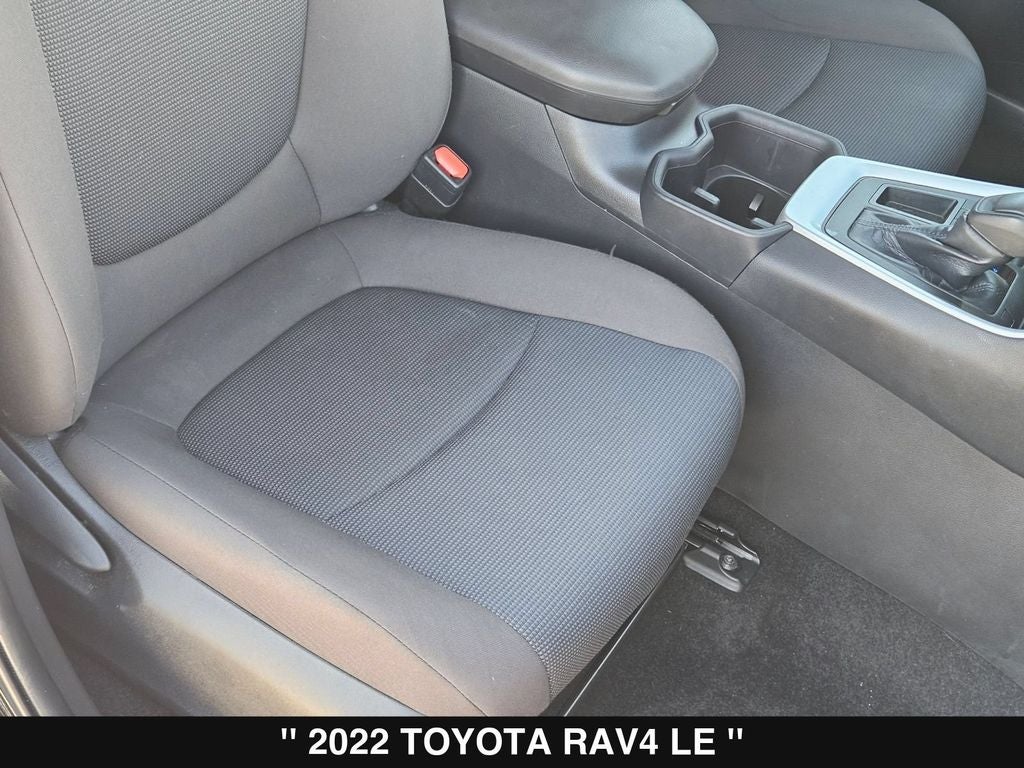 2022 Toyota RAV4 LE