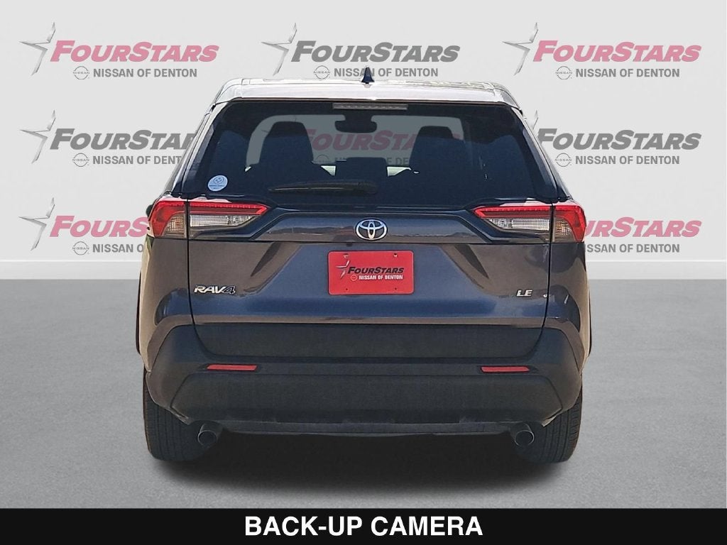 2022 Toyota RAV4 LE