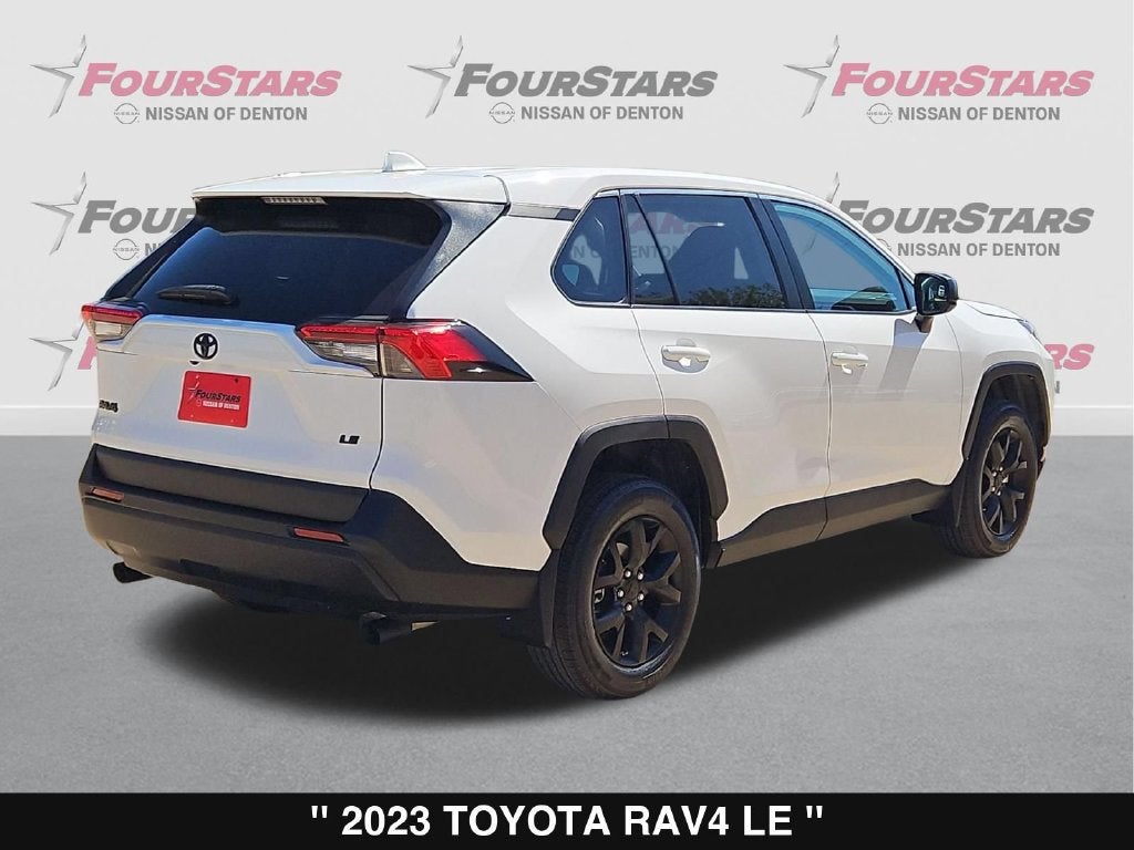 2023 Toyota RAV4 LE