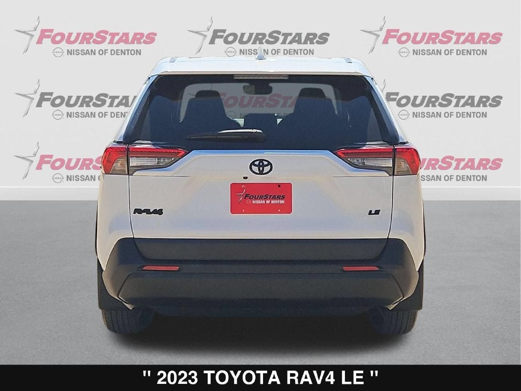 2023 Toyota RAV4 LE