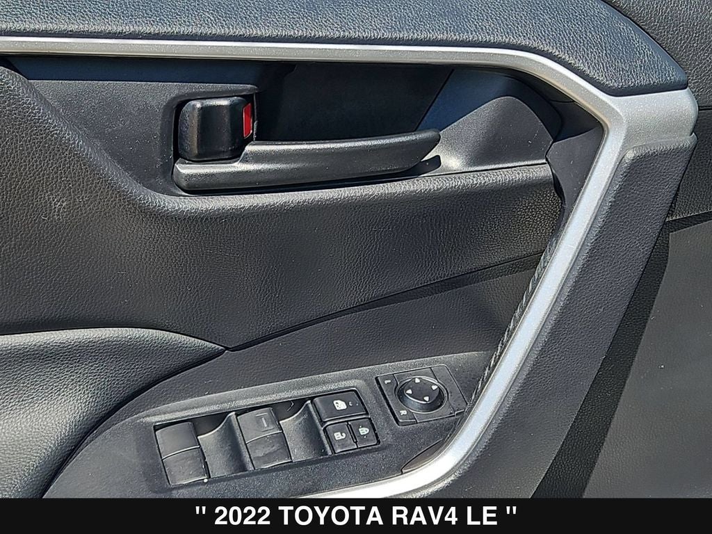 2022 Toyota RAV4 LE