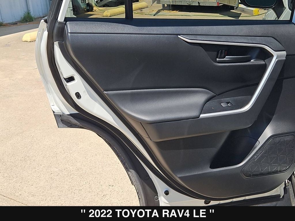 2022 Toyota RAV4 LE