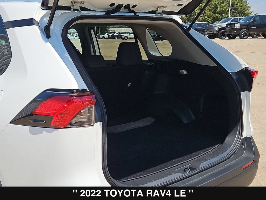 2022 Toyota RAV4 LE