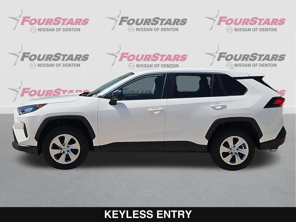2022 Toyota RAV4 LE