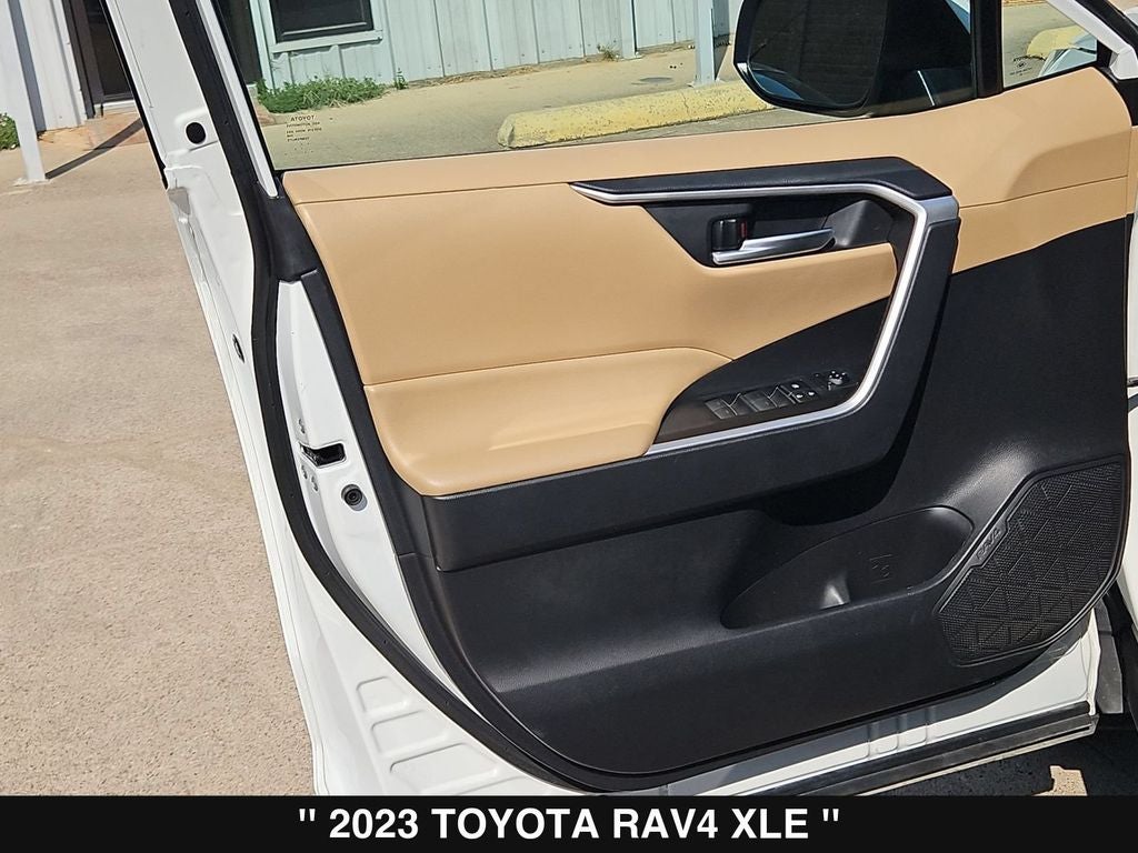 2023 Toyota RAV4 XLE