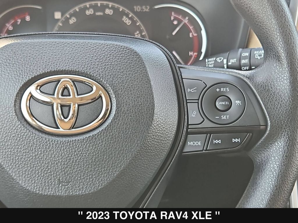 2023 Toyota RAV4 XLE