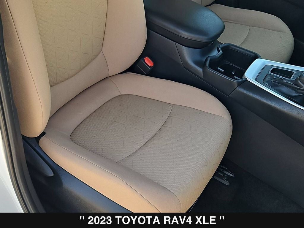 2023 Toyota RAV4 XLE