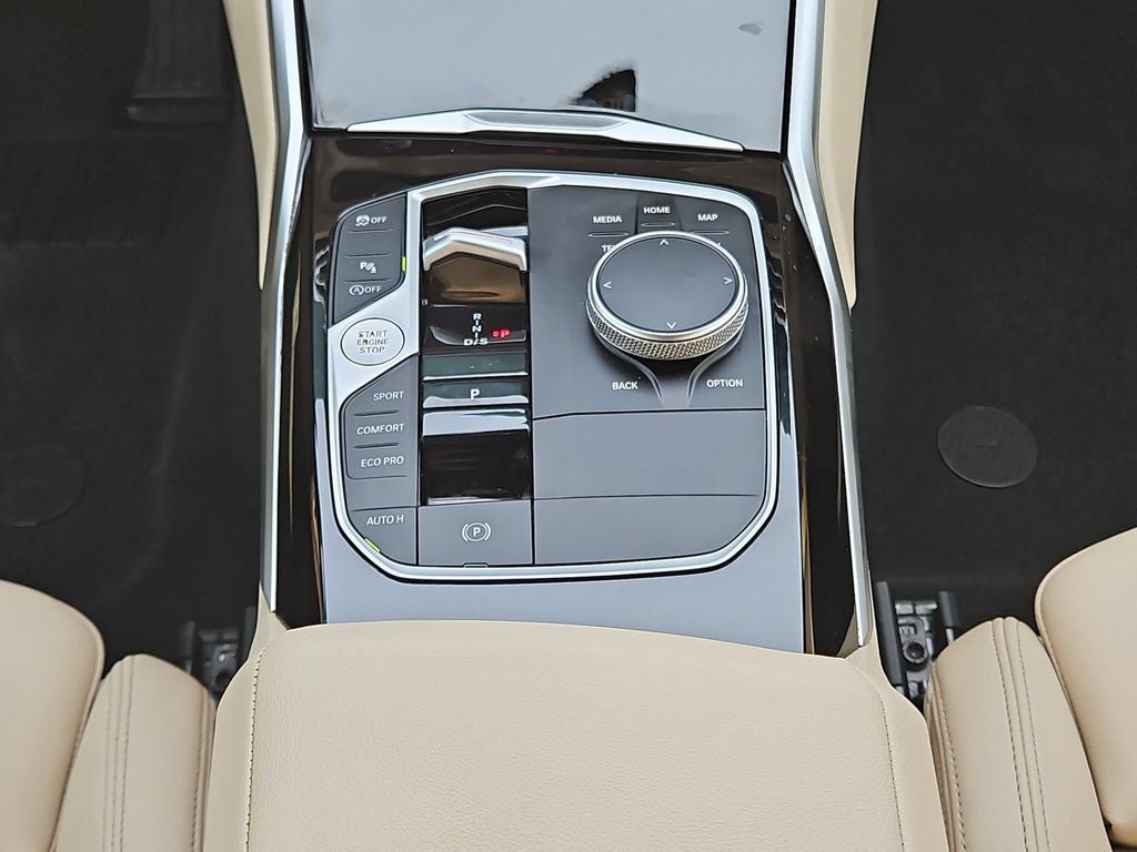 2023 BMW 3 Series 330i