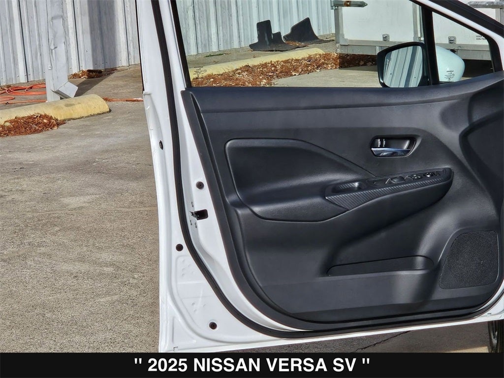 2025 Nissan Versa 1.6 SV