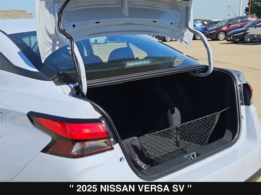 2025 Nissan Versa 1.6 SV
