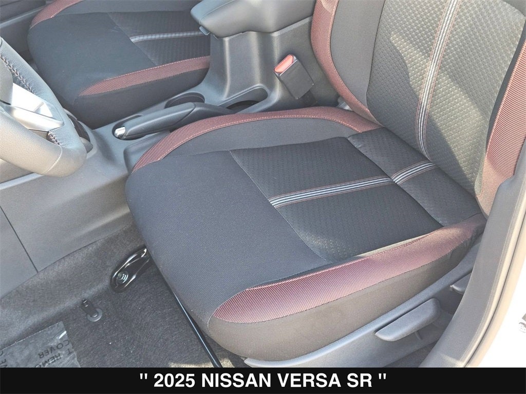 2025 Nissan Versa 1.6 SR