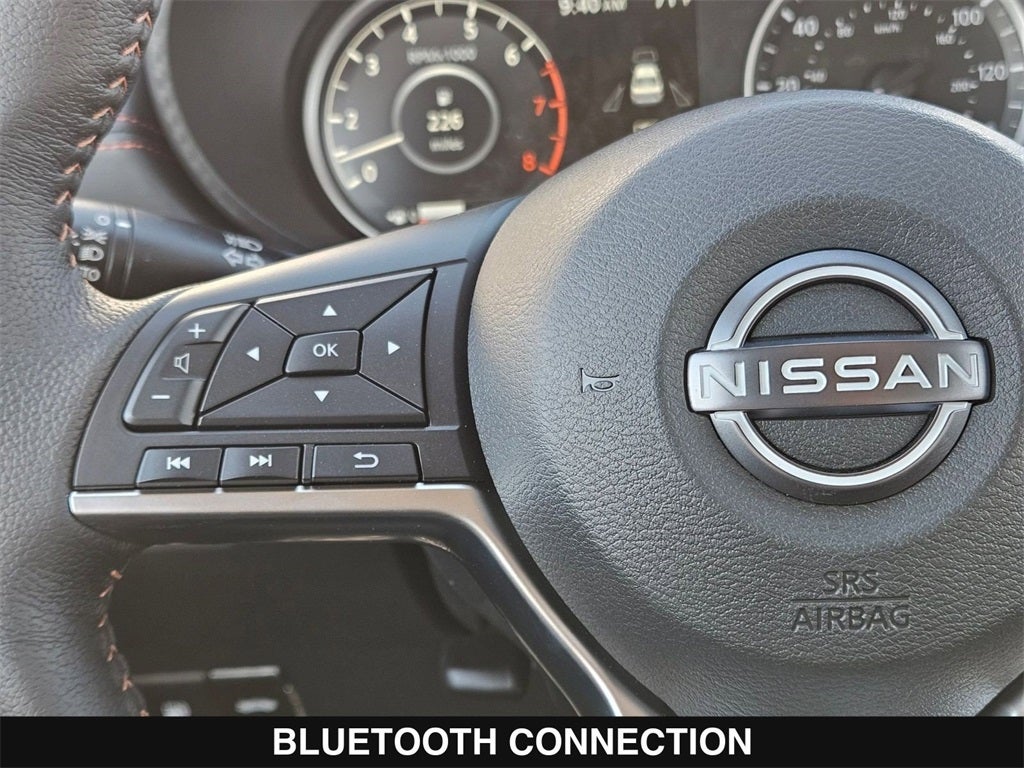 2025 Nissan Versa 1.6 SR