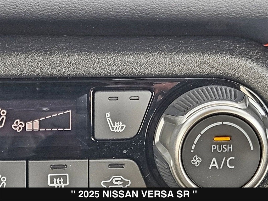 2025 Nissan Versa 1.6 SR