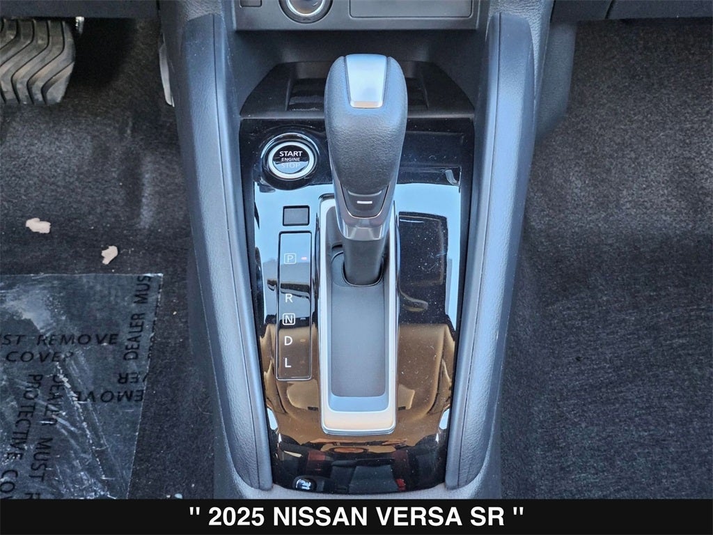 2025 Nissan Versa 1.6 SR