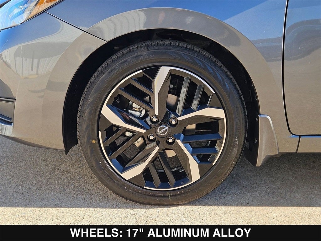 2025 Nissan Versa 1.6 SR