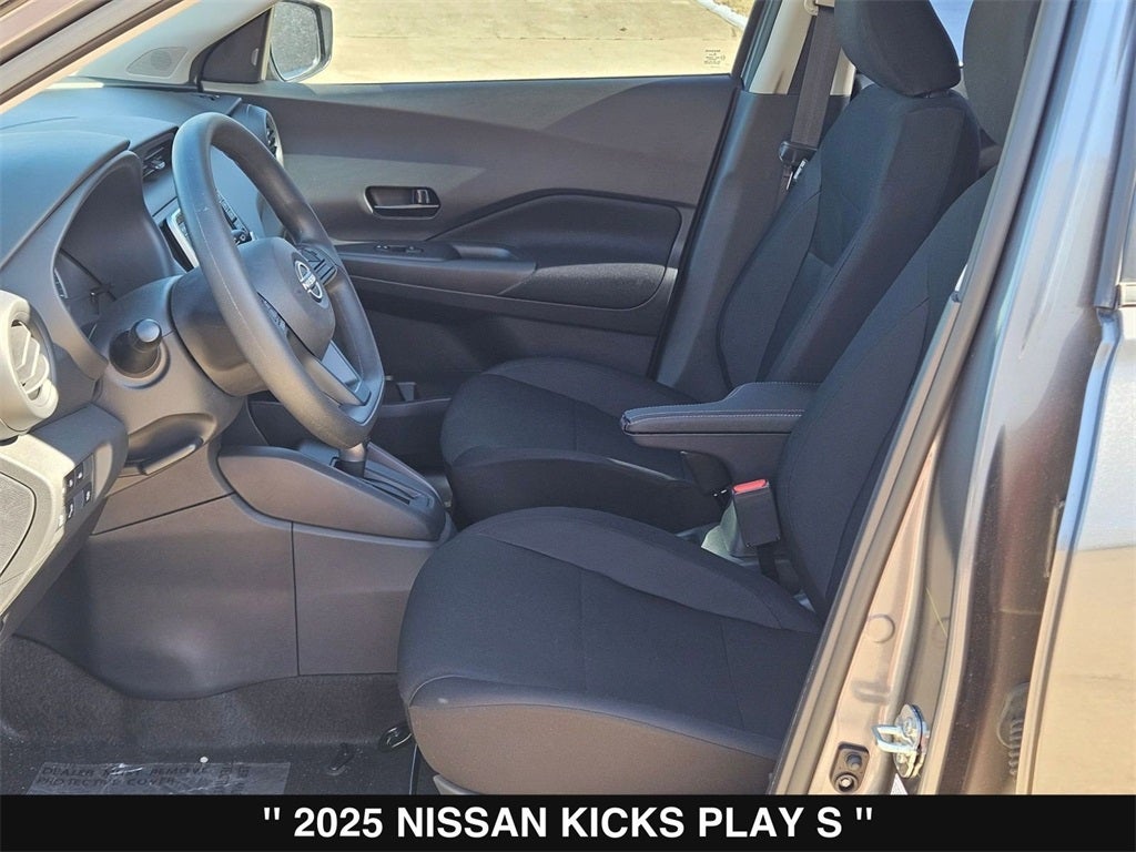 2025 Nissan Kicks Play S
