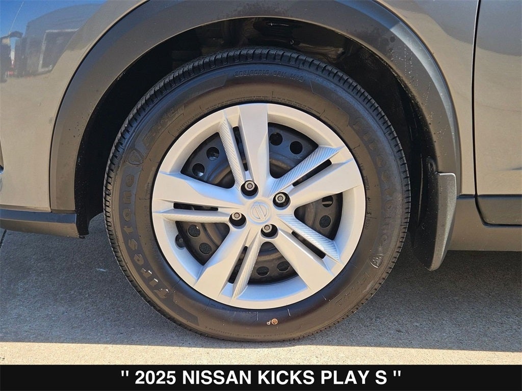 2025 Nissan Kicks Play S