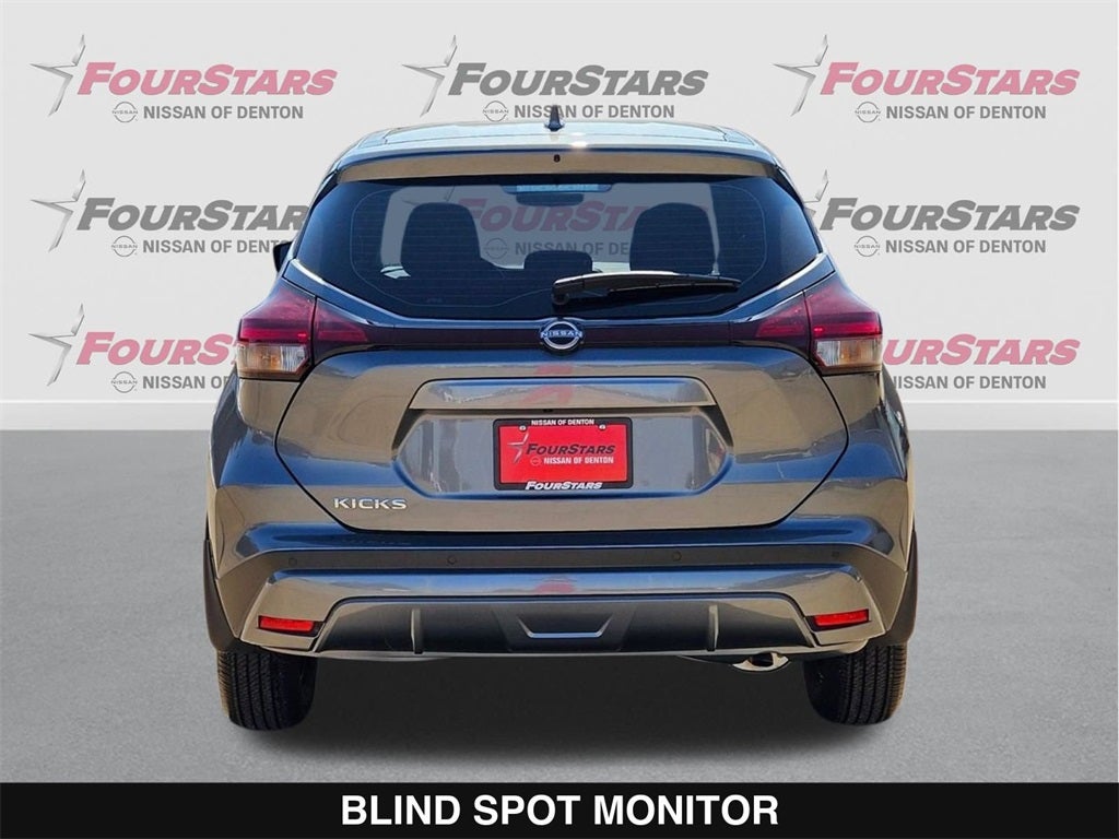 2025 Nissan Kicks Play S
