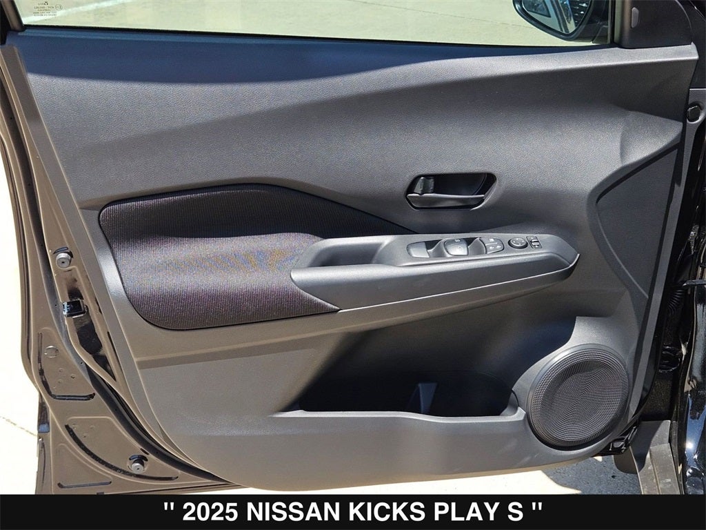 2025 Nissan Kicks Play S