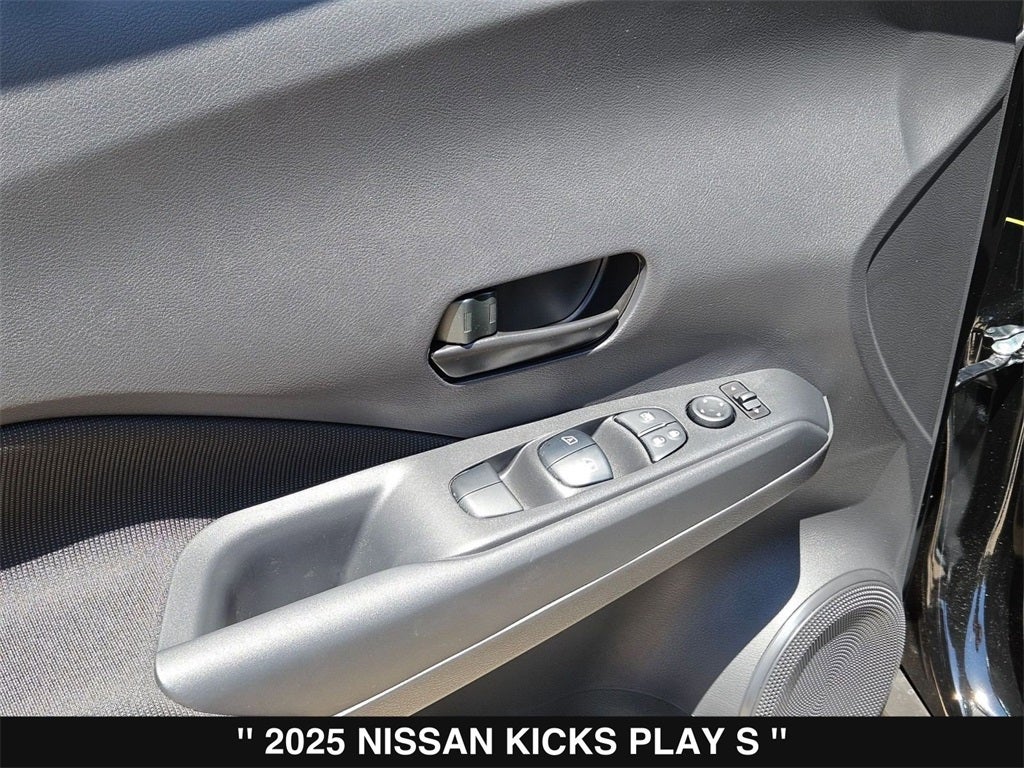 2025 Nissan Kicks Play S