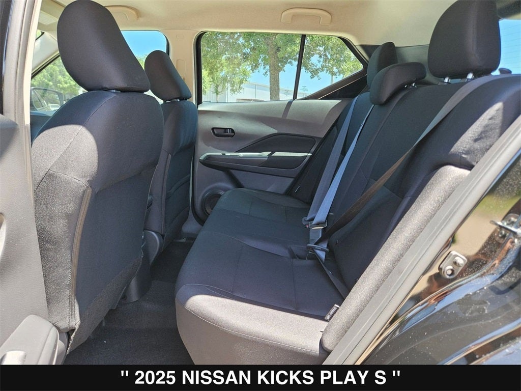 2025 Nissan Kicks Play S