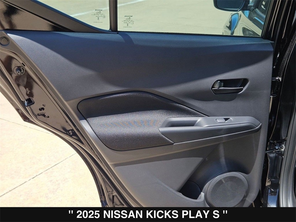 2025 Nissan Kicks Play S
