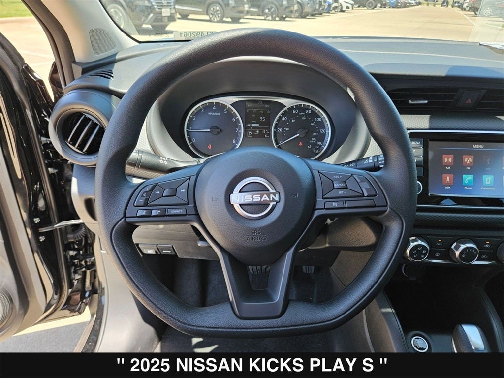 2025 Nissan Kicks Play S