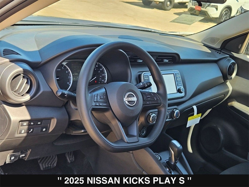 2025 Nissan Kicks Play S