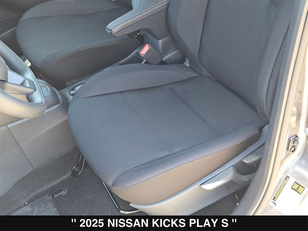 2025 Nissan Kicks Play S