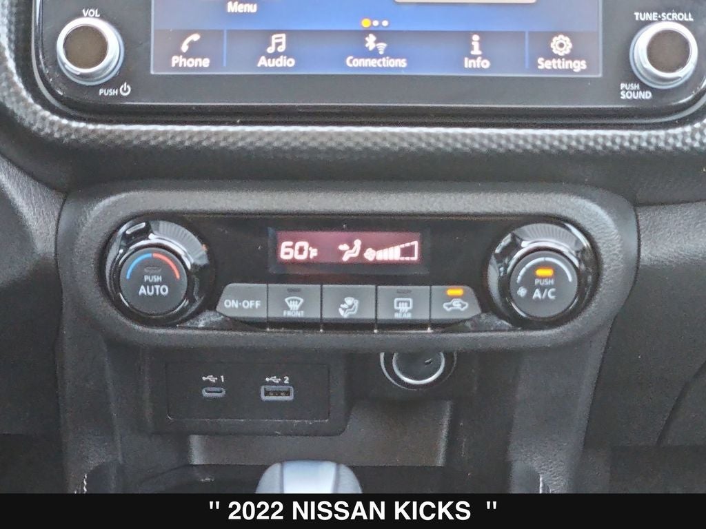 2022 Nissan Kicks SV