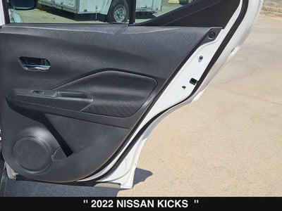 2022 Nissan Kicks SV