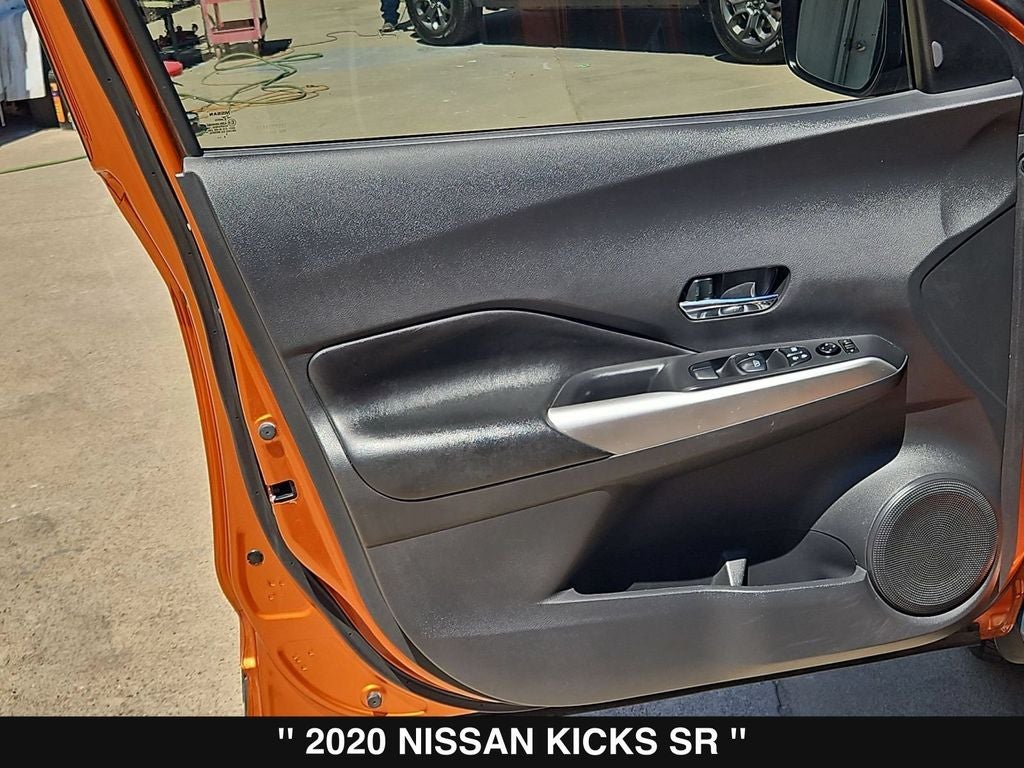 2020 Nissan Kicks SR