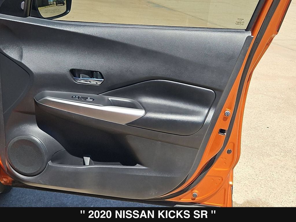 2020 Nissan Kicks SR