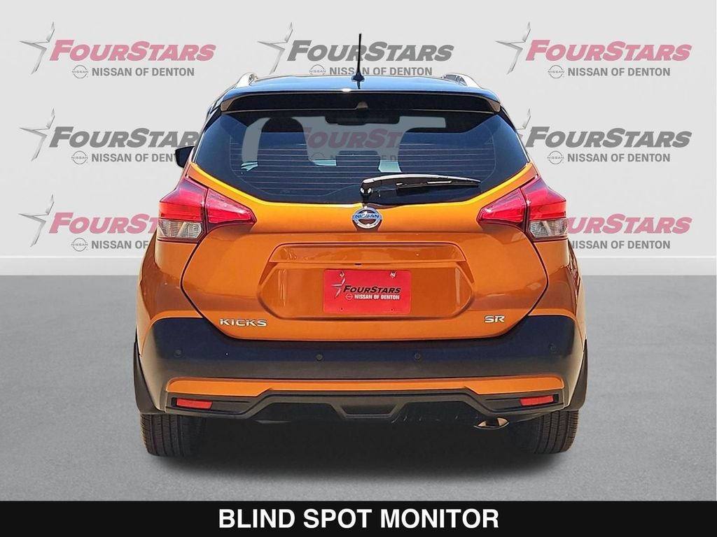 2020 Nissan Kicks SR